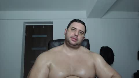 Snapshot of hot_stefano1 chatting on October 19, 4:35 am Stefano.. online show from October 19, 4:35 am