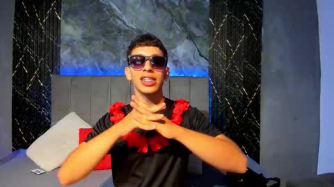 Hot Summer Boy online show from January 15, 11:19 pm