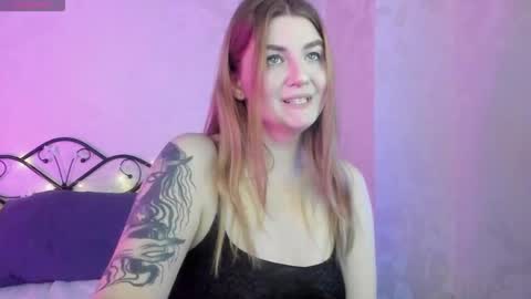 Snapshot of hotaleksaa chatting on December 14, 1:33 am hotaleksaa online show from December 14, 1:33 am