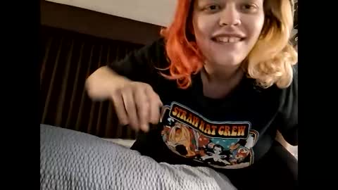 hotandbothered1245 online show from April 16, 3:51 am