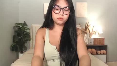 hotasian_gabby69 online show from August 7, 2:02 am