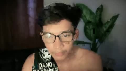 hotasian_jerome online show from February 3, 6:22 am