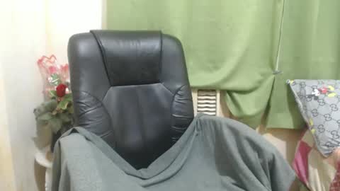 hotasianayra69 online show from November 30, 4:22 pm