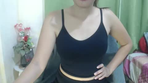 hotasianayra69 online show from December 1, 4:34 pm