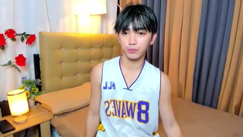 Snapshot of hotasiankenn chatting on November 17, 5:13 am Kenny online show from November 17, 5:13 am