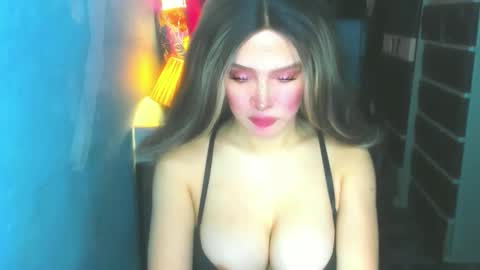 T A N Y A online show from May 9, 2:06 am