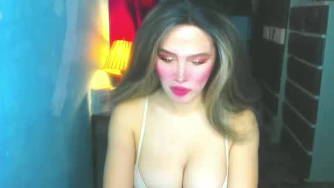 T A N Y A online show from May 11, 2:17 am