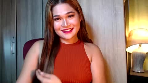 Snapshot of hotbabealjie chatting on February 23, 12:08 am Aljie online show from February 23, 12:08 am