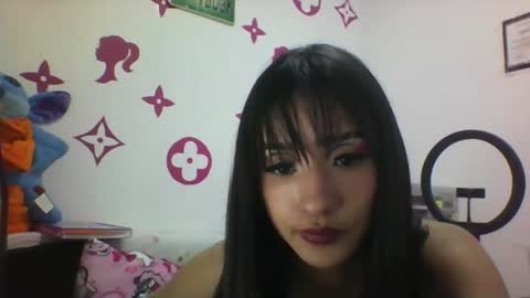 Snapshot of hotbardaddy chatting on June 2, 12:18 pm daddybarbie. online show from June 2, 12:18 pm