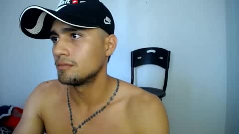 Snapshot of hotboy69nino chatting on October 24, 5:31 pm hotboy69nino online show from October 24, 5:31 pm