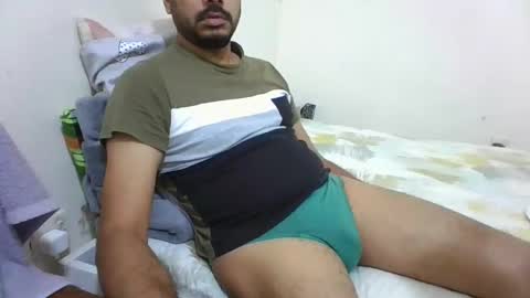 Snapshot of hotboy8677 chatting on October 28, 9:13 am Hotboy8677 online show from October 28, 9:13 am