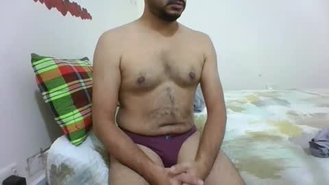 Snapshot of hotboy8677 chatting on November 4, 7:40 am Hotboy8677 online show from November 4, 7:40 am