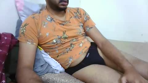 Snapshot of hotboy8677 chatting on November 30, 8:40 am Hotboy8677 online show from November 30, 8:40 am