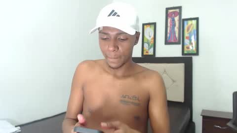 hotboyluxe online show from February 27, 3:17 am