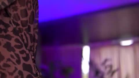 Snapshot of hotbustybabex chatting on September 29, 6:29 am Anais online show from September 29, 6:29 am