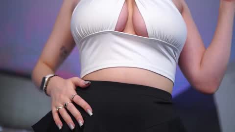 Anais online show from January 11, 9:47 am