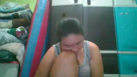 Snapshot of hotchicks4uxx chatting on February 10, 12:30 am hotchicks4uxx online show from February 10, 12:30 am