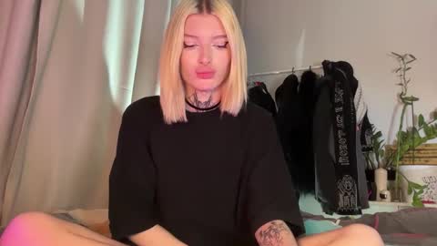 Snapshot of hotchubently chatting on October 22, 3:23 pm hotchubently online show from October 22, 3:23 pm