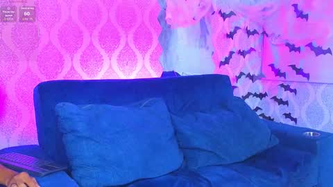 hotcouple_222 online show from October 20, 7:31 am