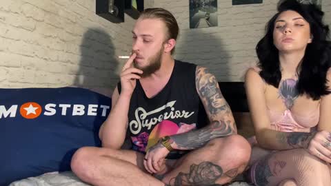 Snapshot of hotcoupleee2020 chatting on January 18, 10:28 am YounHotCouple online show from January 18, 10:28 am