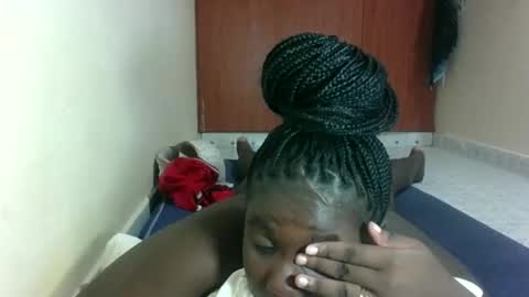 Snapshot of hotebbbyy chatting on May 11, 8:31 am EBBY online show from May 11, 8:31 am
