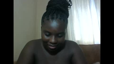 Snapshot of hotebbbyy chatting on June 5, 6:52 am EBBY online show from June 5, 6:52 am