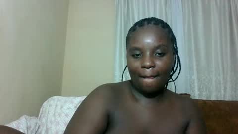 Snapshot of hotebbbyy chatting on June 5, 10:26 pm EBBY online show from June 5, 10:26 pm