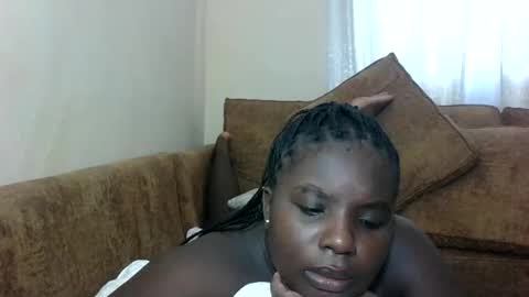 Snapshot of hotebbbyy chatting on June 9, 8:48 am EBBY online show from June 9, 8:48 am