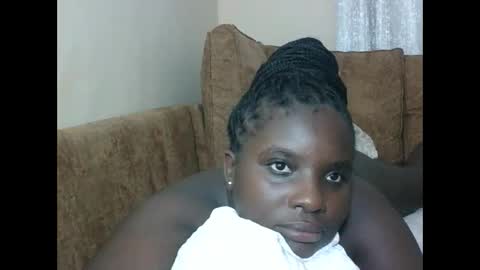 Snapshot of hotebbbyy chatting on June 10, 6:40 pm EBBY online show from June 10, 6:40 pm
