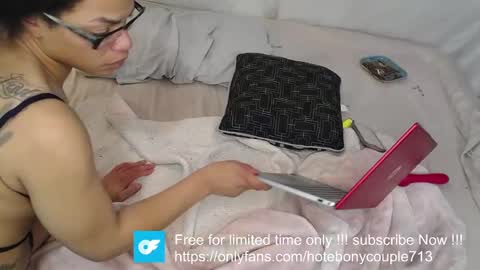 Snapshot of hotebonycouple713 chatting on January 17, 3:12 am Sasha Daniel online show from January 17, 3:12 am