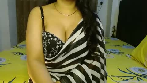 Snapshot of hoteliza6 chatting on January 24, 6:46 pm Eliza i dont show face in any show online show from January 24, 6:46 pm