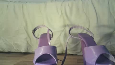 Snapshot of hotesmeralda chatting on September 24, 8:56 pm HotEsmeralda online show from September 24, 8:56 pm