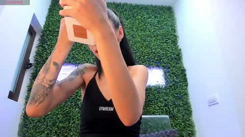 Snapshot of hotfallingdevil chatting on September 11, 11:32 am hotfallingdevil online show from September 11, 11:32 am