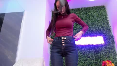 Snapshot of hotfallingdevil chatting on November 23, 6:24 am hotfallingdevil online show from November 23, 6:24 am