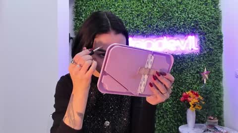 Snapshot of hotfallingdevil chatting on December 1, 5:56 am hotfallingdevil online show from December 1, 5:56 am