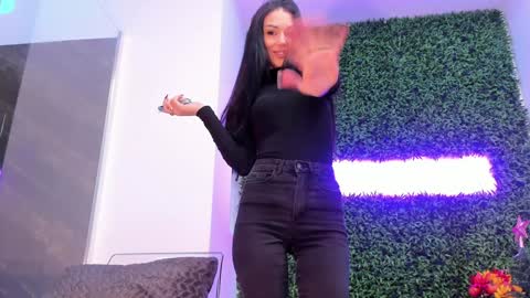 Snapshot of hotfallingdevil chatting on December 5, 5:49 am hotfallingdevil online show from December 5, 5:49 am