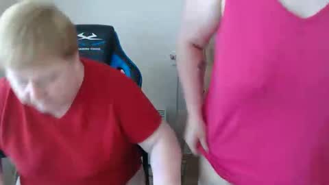 Snapshot of hotfiremommy chatting on May 23, 11:58 am LimonkaFire online show from May 23, 11:58 am