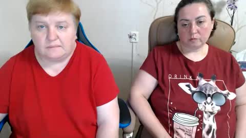 Snapshot of hotfiremommy chatting on June 6, 6:45 pm LimonkaFire online show from June 6, 6:45 pm