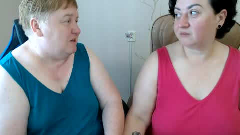 Snapshot of hotfiremommy chatting on June 20, 8:28 am LimonkaFire online show from June 20, 8:28 am