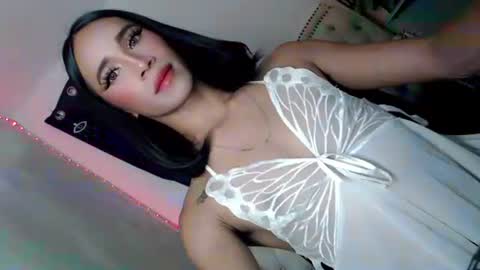 hotgirl_krisxx online show from October 25, 6:46 pm
