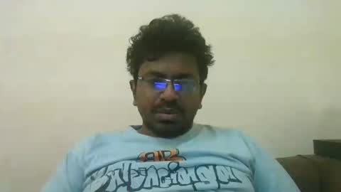 hotgluteus4321 online show from May 17, 5:42 pm