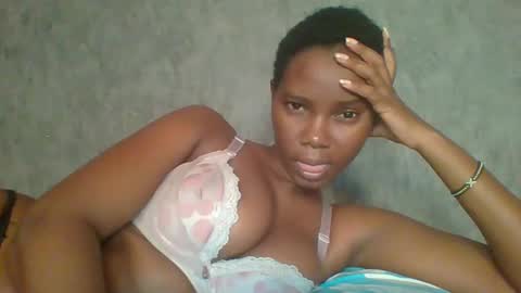 Queen online show from February 11, 1:20 pm