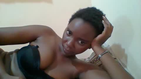 Queen online show from March 1, 9:18 am