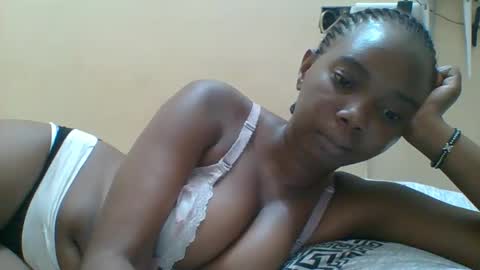 Queen online show from November 19, 6:30 pm