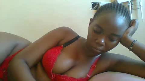 Queen online show from November 28, 1:58 pm