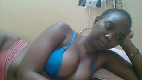 Queen online show from November 29, 9:29 pm