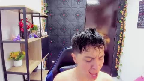 hannah online show from April 28, 2:38 am