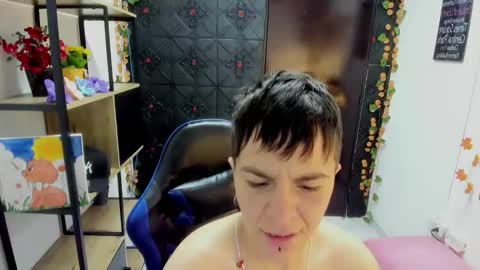 hannah online show from May 3, 2:06 am