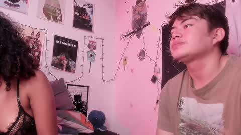 Snapshot of hothoneychile chatting on October 31, 4:30 pm Sam and Nico online show from October 31, 4:30 pm