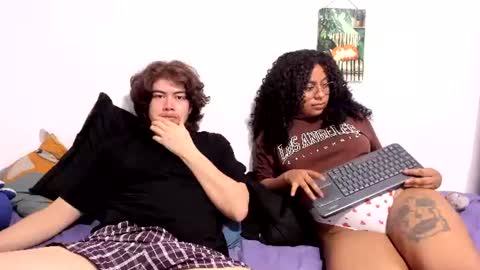Sam and Nico online show from July 7, 3:53 am